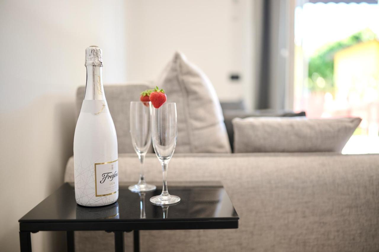 Apartments Dolcea อูมัค ภายนอก รูปภาพ
